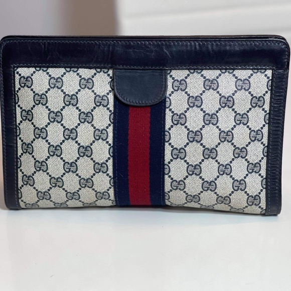 GUCCI GG Supreme Sherri Clutch - Picture 1 of 6